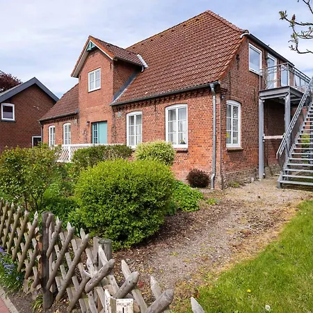 Eiderstedter Nordseedomizil * Oldenswort